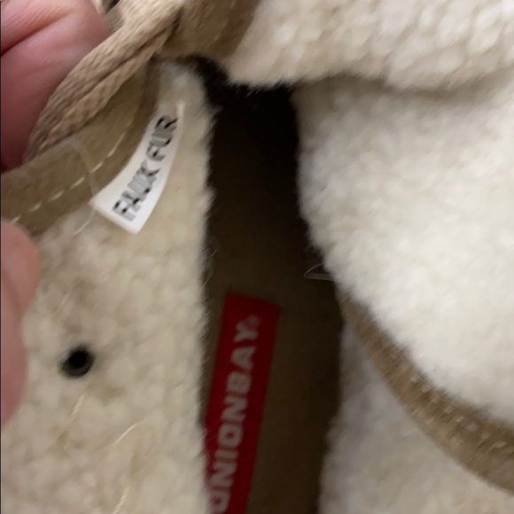 Unionbay brown faux fur lined boots size 9M - Picture 9 of 14